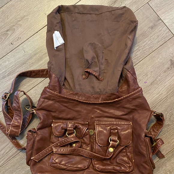 Slouchy Leather Bag - Picture 2 of 5